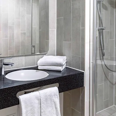 B&B Hotel Guetersloh ホテル 3*